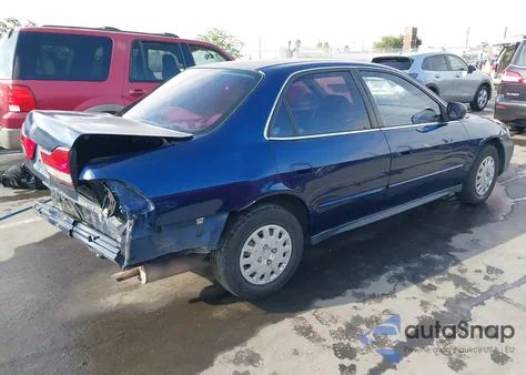 2002 Honda Accord Value из США, поврежденный, VIN 1HGCF866X2A059349